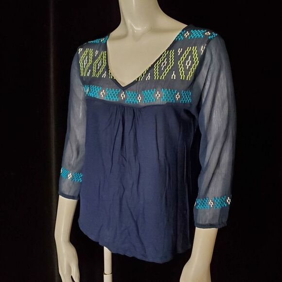Lucky Brand Navy Blue Top with Blue, Green, & White Embroidered Design (XS) - Picture 1 of 5